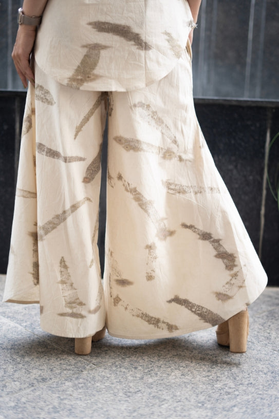 Eucalvory Pin Tuck Coord Set